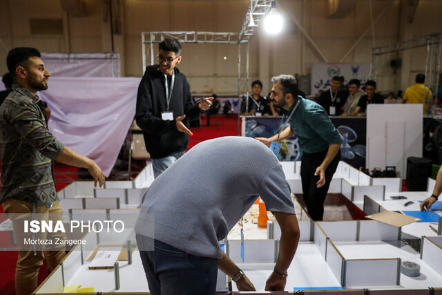 ضرورت حمایت از ایدههای دانشجویی در حوزههای رباتیک و هوش مصنوعی ضرورت حمایت از ایدههای دانشجویی در حوزههای رباتیک و هوش مصنوعی