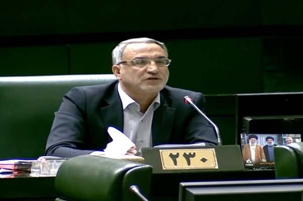 نماینده کاشان: تنها راه ما مقاومت و ایستادگی با حفظ وحدت و انسجام ملی است