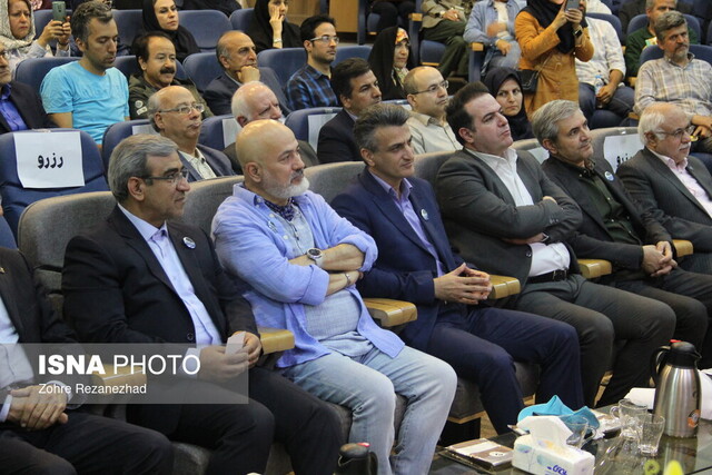 هیچ کشوری با تخریب محیط زیست به توسعه نخواهد رسید