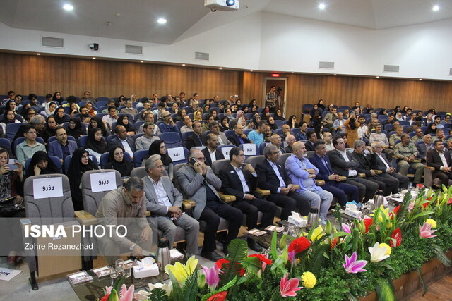 باید شادی مشروع مردم را به رسمیت شناخته و برای آن فضا ایجاد کنیم