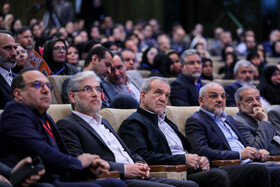 مراسم تقدیر از برگزیدگان همایش کشوری آموزش علوم پزشکی با حضور رییس جمهور