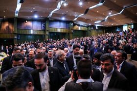 مراسم تقدیر از برگزیدگان همایش کشوری آموزش علوم پزشکی با حضور رییس جمهور