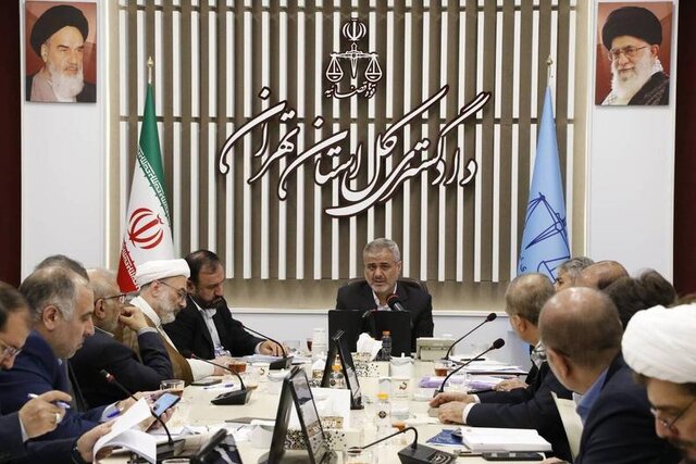 اعطای ارفاقات قانونی به سارقان و اشرار ممنوع است اعطای ارفاقات قانونی به سارقان و اشرار ممنوع است