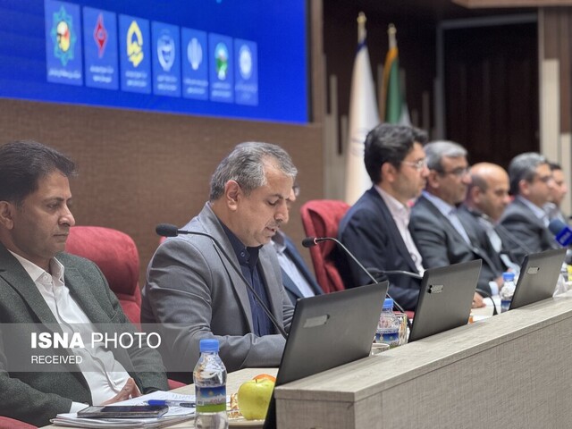 توسعه نیروگاههای تجدیدپذیر در خراسان رضوی با همافزایی دستگاههای اجرایی شتاب میگیرد