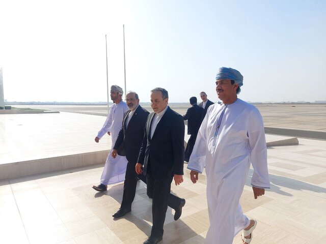 ورود عراقچی به مسقط