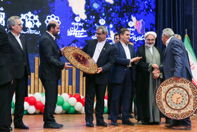 همایش گرامیداشت "روز شوراها"