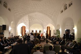 برگزاری نشست فعالان گردشگری یزد و کرمان در مکانی خاص