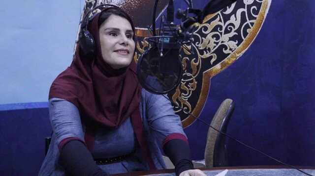 عکس تزیینی است پخش نمایش رادیویی برای کودکان