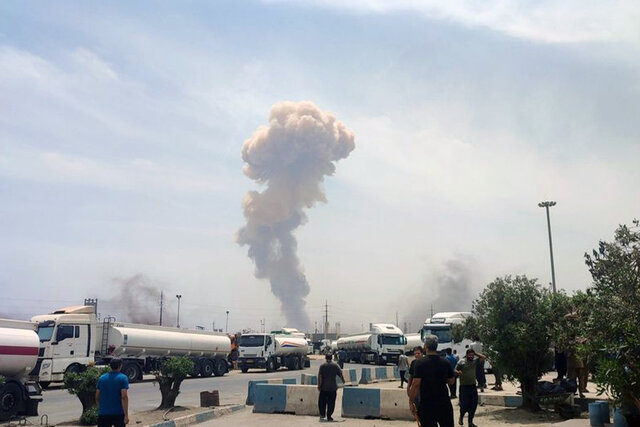 ویدیو/ آخرین وضعیت اسکله شهید رجایی بندرعباس پس از انفجار ویدیو/ آخرین وضعیت اسکله شهید رجایی بندرعباس پس از انفجار