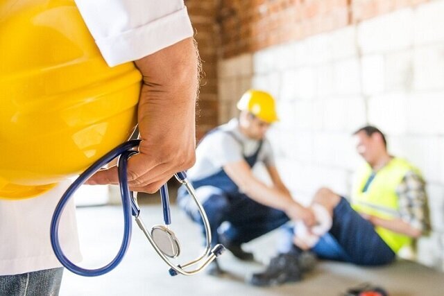 عکس تزیینی است. تبعات صدای بیش از حد محیط کار بر سلامت / تشدید معاینات شغلی در دستور کار وزارت بهداشت