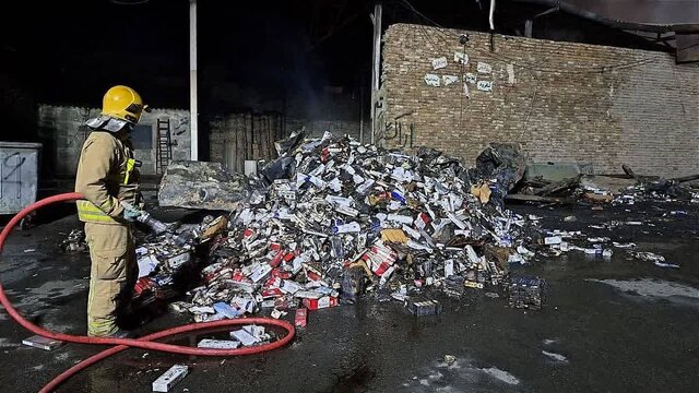 جزئیات حریق یک انبار در خیابان شهید رجایی/خسارت ۸۰۰ میلیاردی حادثه