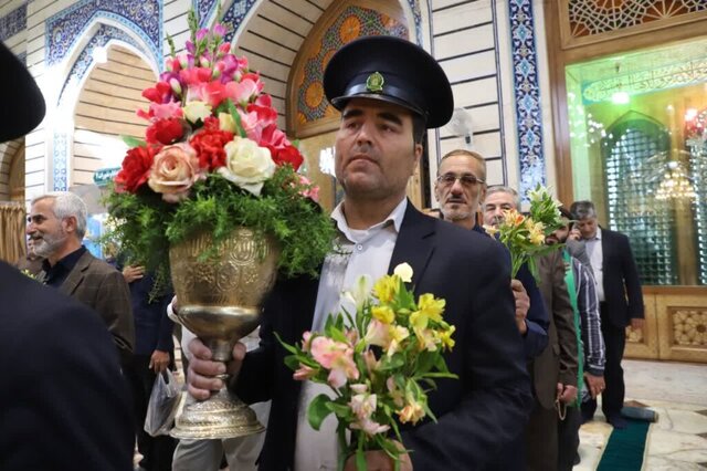 آیین خطبهخوانی مداحان قم در حرم مطهر بانوی کرامت + تصاویر