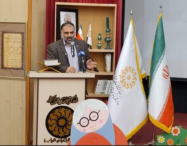 نقالی شیوهای مناسب برای آشنایی کودکان با متون کهن ایرانی