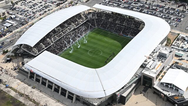 سالنها و ورزشگاههای میزبان المپیک ۲۰۲۸+ عکس