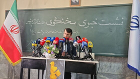 پلیس وارد مدارس نمی‌شود/ استخدام ۲۰ هزار سرایدار و ۳۰ هزار معلم