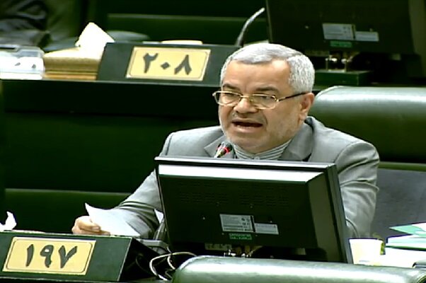 احمدی: از دستاوردهای هسته‌ای جوانان و نخبگان کشورمان دفاع کنیم