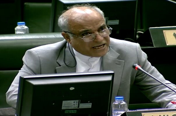زارعی: مجلس باید در خصوص حذف ارز ترجیحی تصمیم بگیرد