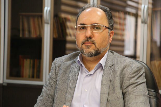 برگزاری یک جشنواره هنری همزمان با هفته معلم