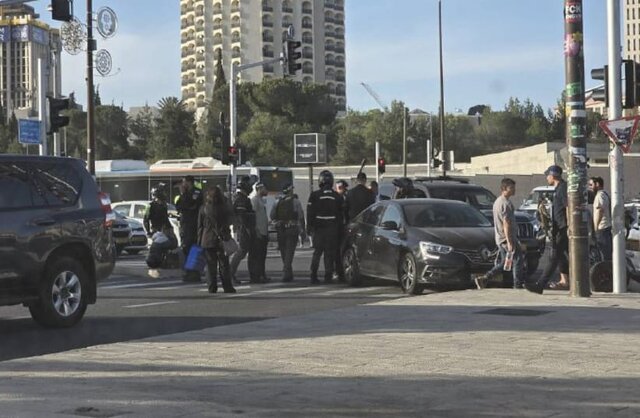 کاروان خودرویی نتانیاهو، نوجوان ۱۷ ساله را راهی بیمارستان کرد