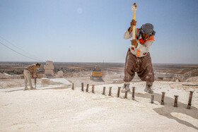 کارگران، اصلیترین سرمایه انسانی هستند که نقشی کلیدی در رشد اقتصادی و شکوفایی کشور ایفا میکنند