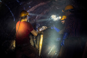 کارگران، اصلیترین سرمایه انسانی هستند که نقشی کلیدی در رشد اقتصادی و شکوفایی کشور ایفا میکنند