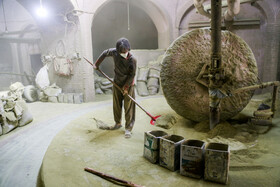 کارگران، اصلیترین سرمایه انسانی هستند که نقشی کلیدی در رشد اقتصادی و شکوفایی کشور ایفا میکنند