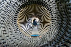 کارگران، اصلیترین سرمایه انسانی هستند که نقشی کلیدی در رشد اقتصادی و شکوفایی کشور ایفا میکنند