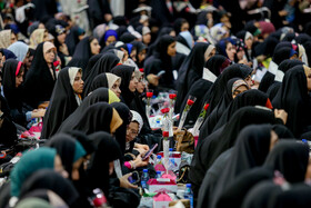 جشن و اجتماع بزرگ دختران دانشجو با عنوان «عهد خواهرانه» - قم