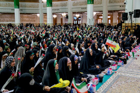 جشن و اجتماع بزرگ دختران دانشجو با عنوان «عهد خواهرانه» - قم