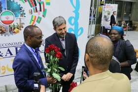 گروهی از مهمانان آفریقایی از شرکت ذوب‌آهن اصفهان بازدید کردند