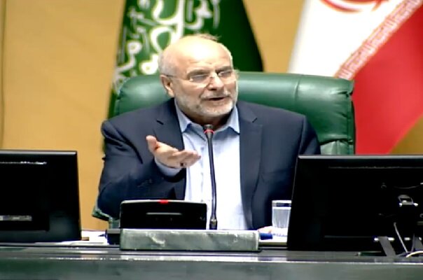 قالیباف: طرح مربوط به وضع فوق­‌العاده خاص برای شهرداری‌ها اشکال و ابهام دارد