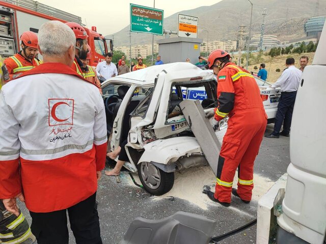 عکس تزیینی است ۸ مصدوم در پی تصادف سه دستگاه موتورسیکلت در چهاردانگه