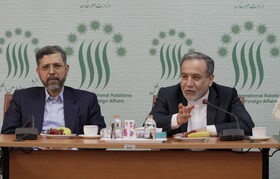 مراسم روز معلم در دانشکده روابط بین‌الملل با حضور «عراقچی »