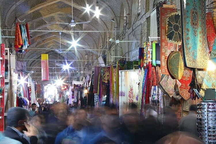 اصناف از هویت دینی و تاریخی بازار دفاع کنند