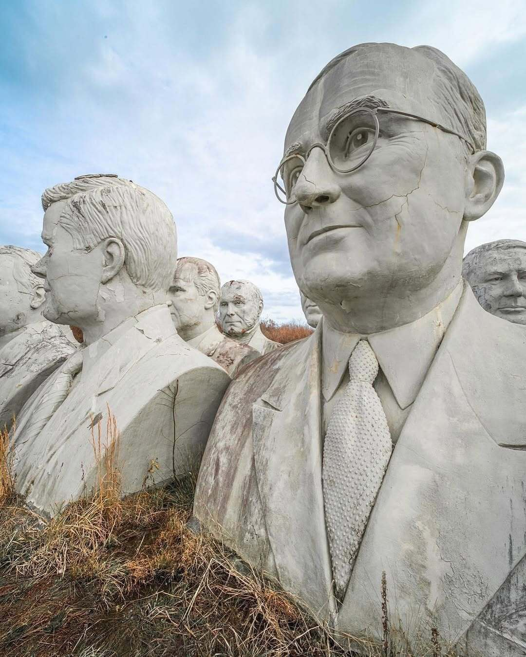 اینجا سرهای غولپیکر «روسای جمهور آمریکا» رها شدهاند