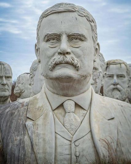 اینجا سرهای غولپیکر «روسای جمهور آمریکا» رها شدهاند