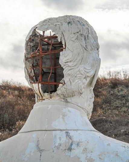 اینجا سرهای غولپیکر «روسای جمهور آمریکا» رها شدهاند