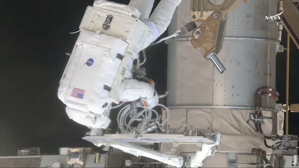 پنجمین پیادهروی فضایی کاملا زنانه ناسا انجام شد