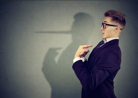 دروغگوها از «هرگز» و «همیشه» زیاد استفاده می‌کنند