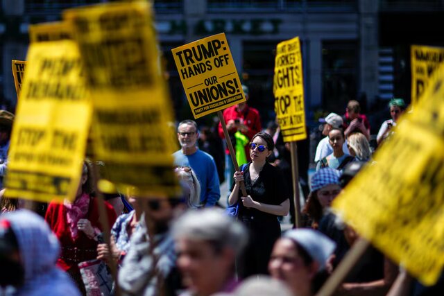 راهپیمایی گسترده روز کارگر در آمریکا و اعتراضات به سیاستهای ترامپ