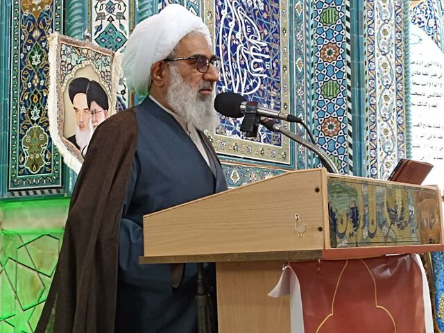 جانِ روشن معلم انسان‌ساز است