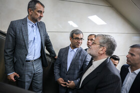 غلامحسین مظفری، استاندار خراسان رضوی و محمدرضا قلندر شریف، شهردار مشهد در مراسم افتتاح ايستگاه قطار شهری «شهيد فكوری»