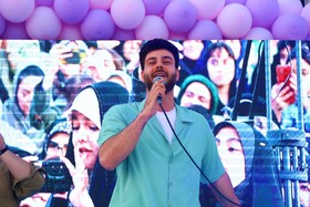اجرای علی قلیچ مجری و خواننده در جشن شهردخت در همدان