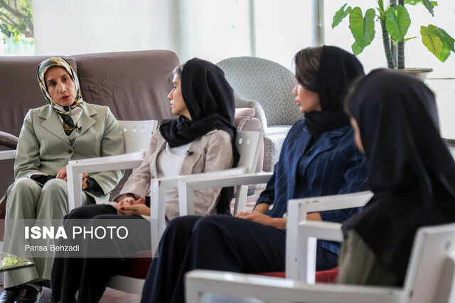 با آتنا مهناز و بهاره؛ ۳ زن تاریخساز اتاق VAR