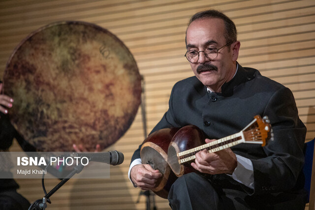 کیوان ساکت «افسوس» خود را به کشتهشدگان بندرعباس و هیروشیما تقدیم کرد