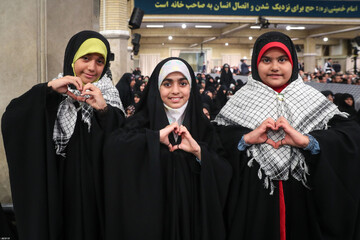 دیدار مسئولان و کارگزاران حج با رهبر انقلاب اسلامی