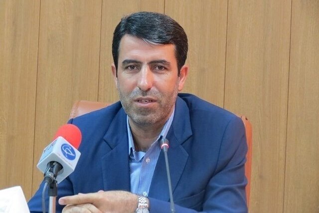 تا منزلت واقعی معلم در جامعه احیا نشود، نمی‌توان انتظار تحول داشت