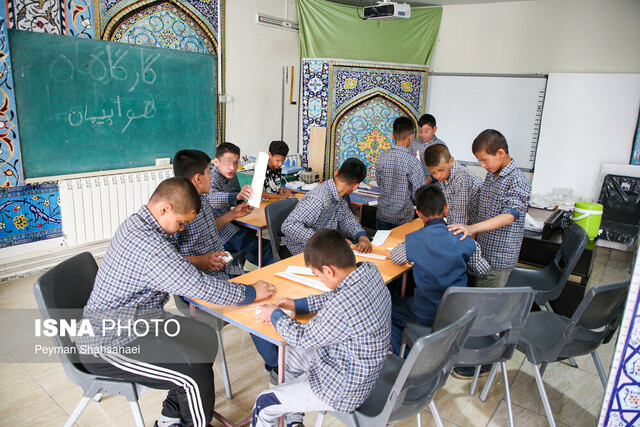 مدارس شاهد مکانی برای پرورش استعدادها و نخبه پروری باشند