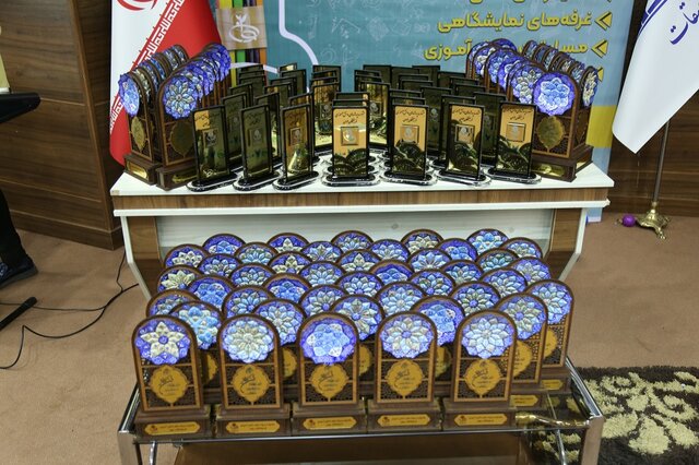 حمایت دانشگاه آزاد از دانش‌آموزان در جشنواره فرهیختگان جوان/ رقابت ۳۰۰۰ دانش‌آموز در این رویداد
