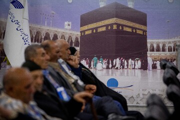 بدرقه نخستین گروه از زائران حج ۱۴۰۴